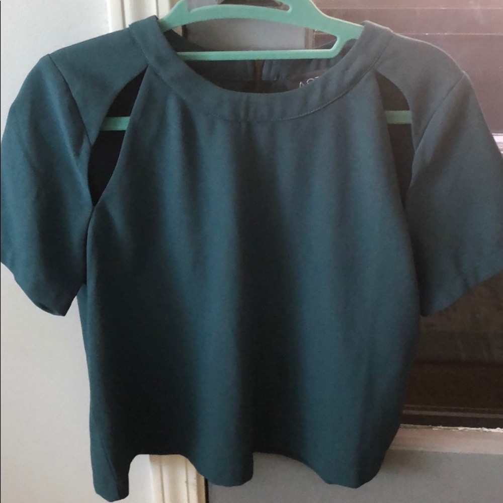 ASTR top NWT size small